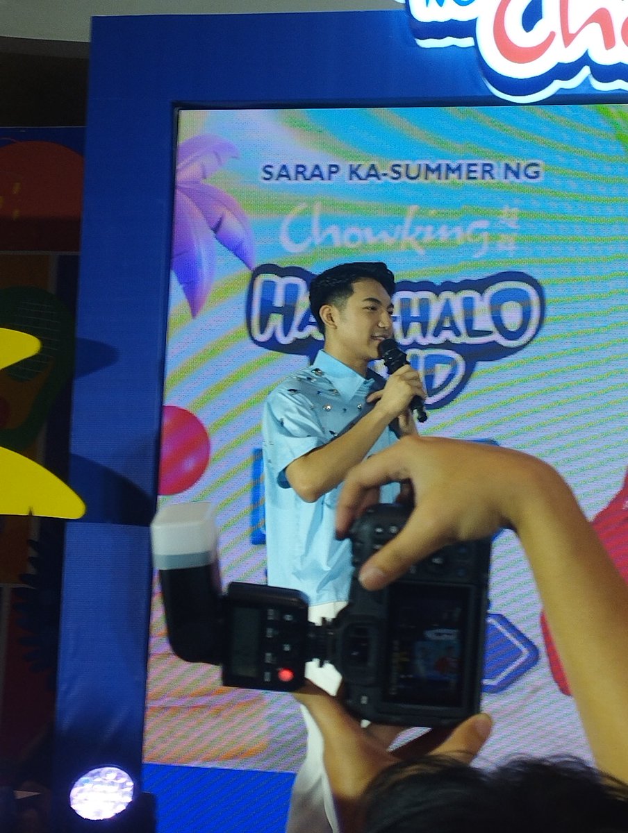 More charming and handsome Darren here at Chowking Halo-Halo Land ,SM City Pampanga!!

Supreme DARRENxHalohalo
#DARREN <a href="/Espanto2001/">Darren</a>
#SarapKaSummerNgChowking <a href="/chowking_ph/">Chowking 超群</a>