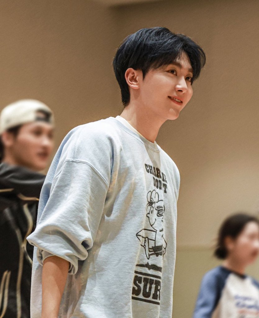 kwansources's tweet photo. IS HE EVEN REAL https://t.co/tVyeXGj106