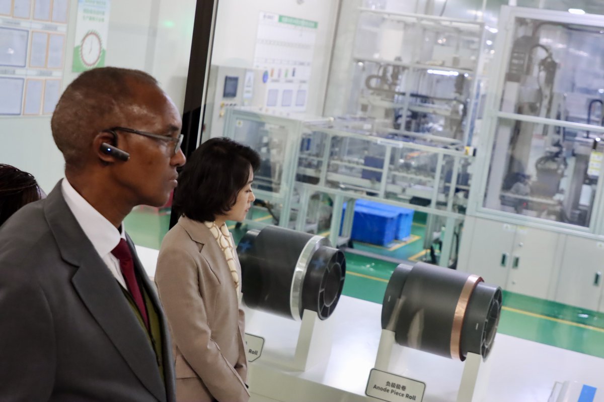 ClimateEnvoyKe's tweet photo. The development of net-zero industrial parks that aim to run on renewables and green hydrogen, supporting low-carbon manufacturing and innovation at scale, is also important. The visit offered useful insights into what integrated approaches to decarbonisation can look like. https://t.co/nFiEhXcIFX