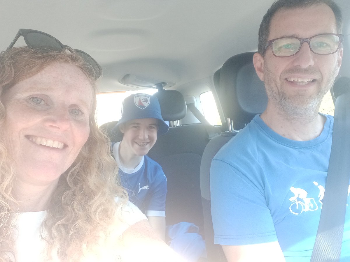 WillisCeri's tweet photo. Day trip for the #YorkSpireites going to pick up @Noah17CFC on the way.... 💙⚽ https://t.co/4XVXZLqBEH