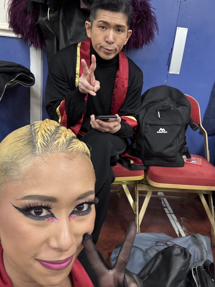 小笹詩織おざさしおり tweet media