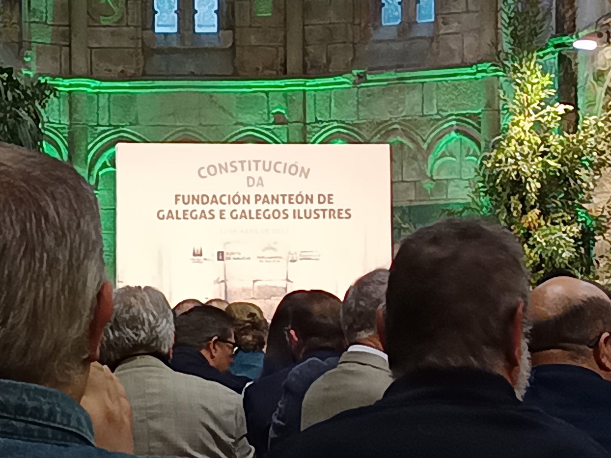 ocondedemalvar's tweet photo. 📃🖋️ Esta mañá asistimos á sinatura da escritura de constitución da Fundación Panteón de galegas e galegos ilustres, no ánimo de regular a protección e conservación do conxunto patrimonial de forma adecuada.

Deus fratesque Gallaecia 💐 https://t.co/YPAA9M71B4