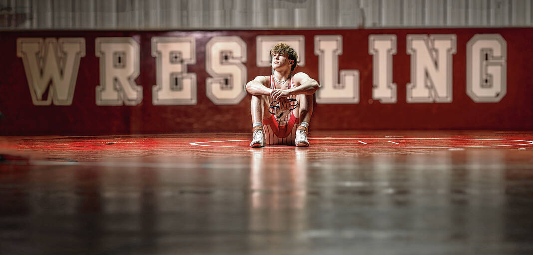 DANGEROUS COMBO: New Palestine’s Doss is county’s top wrestler dlvr.it/TK6Zv3