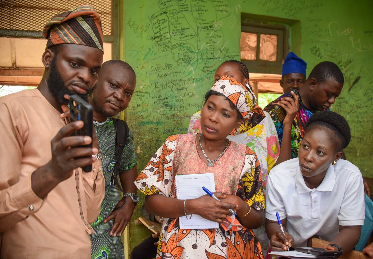 Teach4Nigeria's tweet photo. Day 2 kicked off with energy, laughter, and learning! Together with TY Danjuma Foundation, we’re proving that joyful teaching drives powerful impact.

#TeacherTraining #TeachForNigeria #TYDanjumaFoundation #QualityEducation #Oyo #TeachersMatter https://t.co/jmIQ2Af8sY