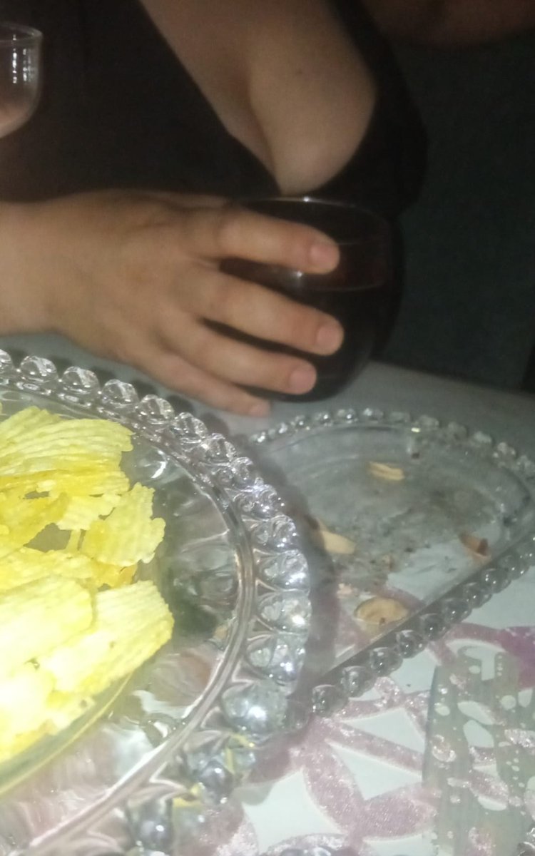 Dürüst yalansız kutsal cumartesiden çift arkadaşlardan kimler buradalar