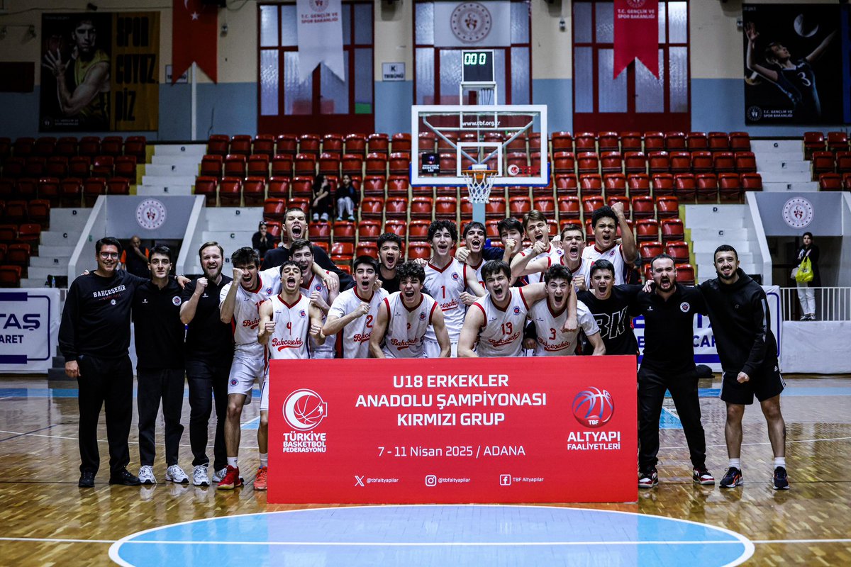 BKkarsiyaka's tweet photo. İzmir Bahçeşehir Koleji Spor Kulübü U18 Basketbol Takımımız katıldığı Anadolu Şampiyonası’nda Batman Petrolspor, Gaziantep Basketbol Akademi, TOFAŞ ve Konya Gelişim Spor Kulübü’nü mağlup ederek Türkiye’nin en iyi 16 takımı arasına adını yazdırmayı başardı🔥🏀

#FlyHighTogether https://t.co/5GidLqqsHs