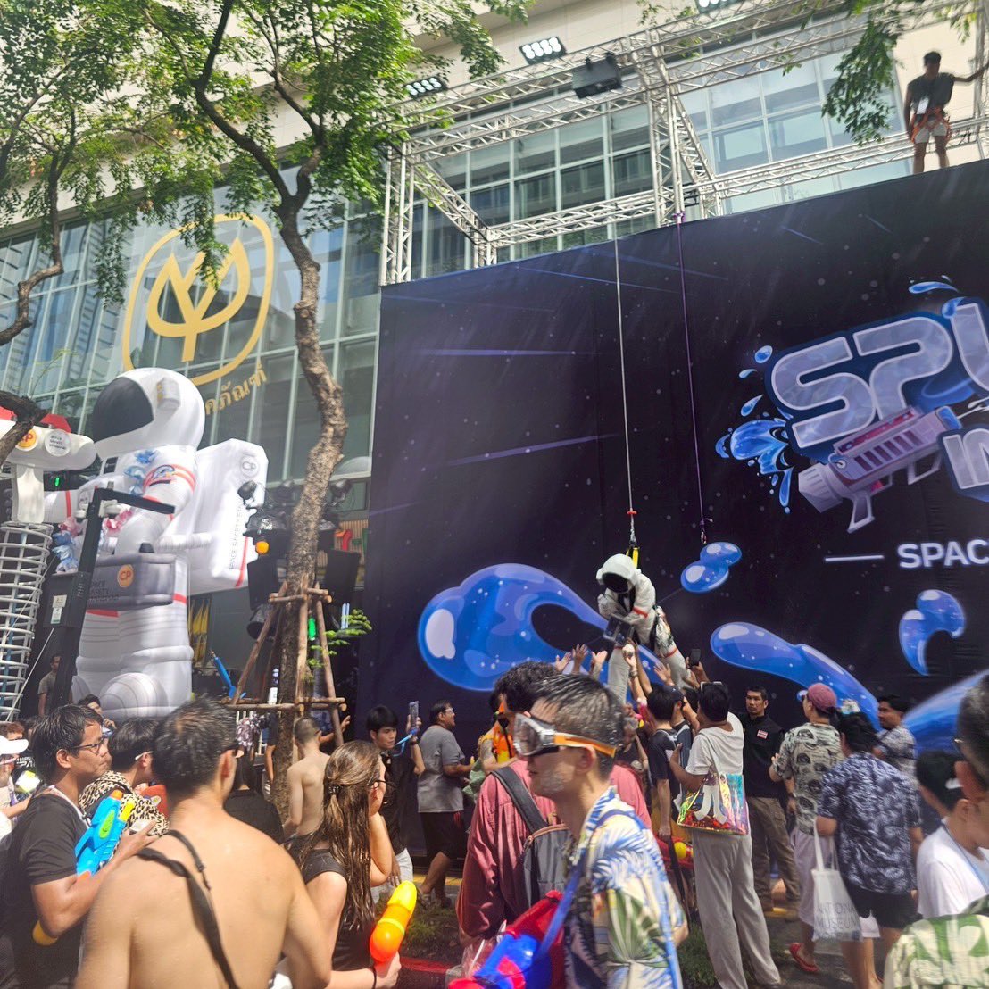 -𝒕𝒊𝒎𝒆𝒍𝒆𝒔𝒔 tweet media