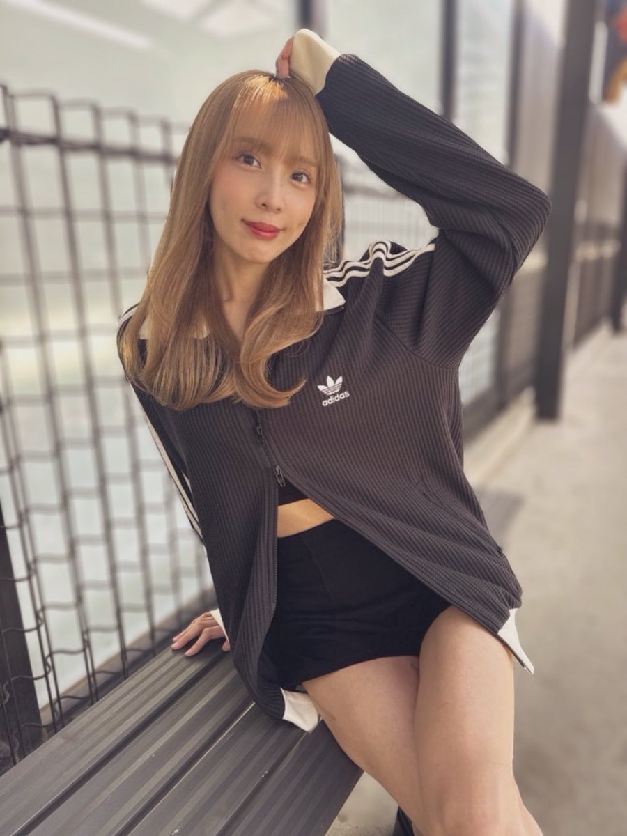 fairrin's tweet photo. 私が私でどうありたいかが大優先なので(自分大事)スケジュールも無理なく(無理してるけどもコレで……シゴカス)

みんな〜とりあえず〜楽しく毎日生きよ〜✌️

痩せたけど、痩せたくて痩せて���ので気にせず🫡

太ったら太りました？って言うんだからぁ〜。

もぅ🥺‼️

僕が僕であるために〜。ﾀﾞｧﾖ https://t.co/Fkvqp2P4fm