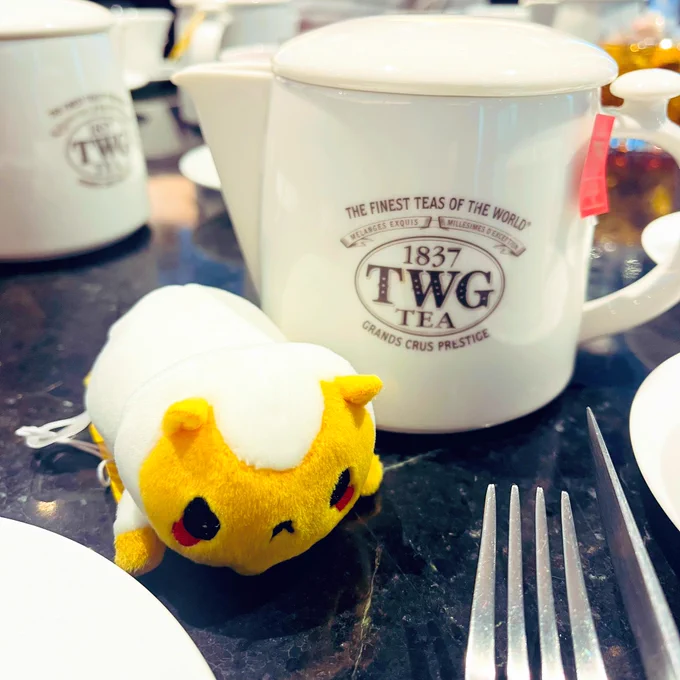 北欧ズとヌン茶を満喫した!いちご尽くしでミルフィーユが絶品 会うなりおやつを恵まれ、入院のオトモにと可愛いジンくんのお手玉ぬいを授かったので心強さがすごい