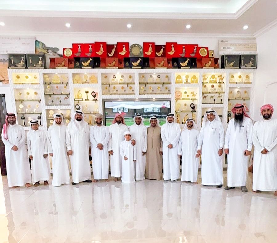المحامي/مساعد عزيز الرشيدي (@mosaed_aziz) on Twitter photo في ضيافة اخوي العزيز علي بن سالم بن هياي المنصوري راعي الطايلات <a href="/ad131x/">علي بن هياي المنصوري</a>
بديوانه العامر بالوثبة #أبوظبي
وانعم الله عليك وكثر الله خيرك يابو سالم
وشكراً لك على حفاوة الإستقبال وكرم الضيافة في ضيافة اخوي العزيز علي بن سالم بن هياي المنصوري راعي الطايلات <a href="/ad131x/">علي بن هياي المنصوري</a>
بديوانه العامر بالوثبة #أبوظبي
وانعم الله عليك وكثر الله خيرك يابو سالم
وشكراً لك على حفاوة الإستقبال وكرم الضيافة