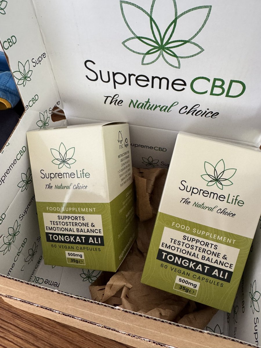 john__powell's tweet photo. @supreme_cbd received my delivery this morning. Recommend by @afowler06 

Let’s give these a try 💪🏼 https://t.co/l12U5AYrLs