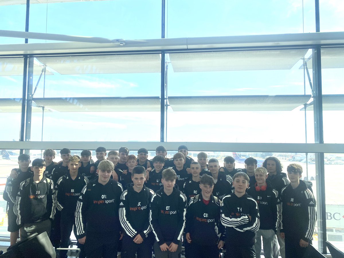 CHHS PE (@chhspe) on Twitter photo 🇵🇹 | BENFICA 2025
After a 2am start for <a href="/CheadleHulmeHS/">Cheadle Hulme High</a> students on the Benfica tour, we are now at the gate, just waiting for our flight out to Lisbon! #LaurusTrust #Benfica2025 🇵🇹 | BENFICA 2025
After a 2am start for <a href="/CheadleHulmeHS/">Cheadle Hulme High</a> students on the Benfica tour, we are now at the gate, just waiting for our flight out to Lisbon! #LaurusTrust #Benfica2025