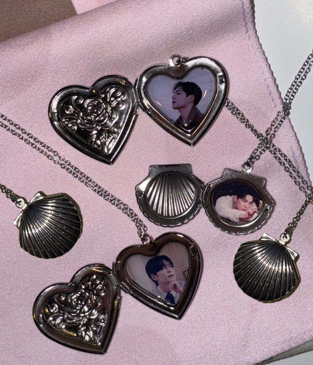 𝗛𝗔𝗣𝗣𝗬 𝗪𝗢𝗡𝗣𝗜𝗟 𝗗𝗔𝗬 🤍🪽 

다가오는 원필이 생일 기념 
#RT 해주신 분께  
타올 슬로건 - 1명 
로켓 펜던트 - 3명 
총 네 분께 보내 드립니다 ໒꒱ 
국내 주소지 한정!!

당발은 원필날 원필시에 . . 
원필아 (엄청많이) 미리 생일 축하해 ♡♡