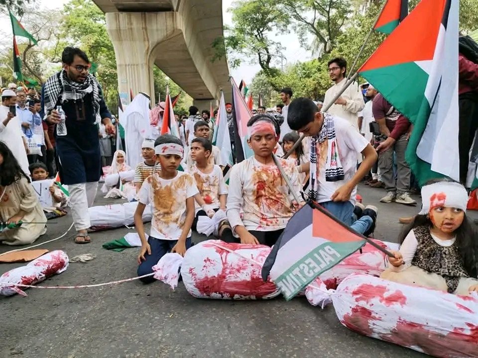 suls_sia's tweet photo. #MarchForGaza
#FreePalestine https://t.co/3pniSlRuwj