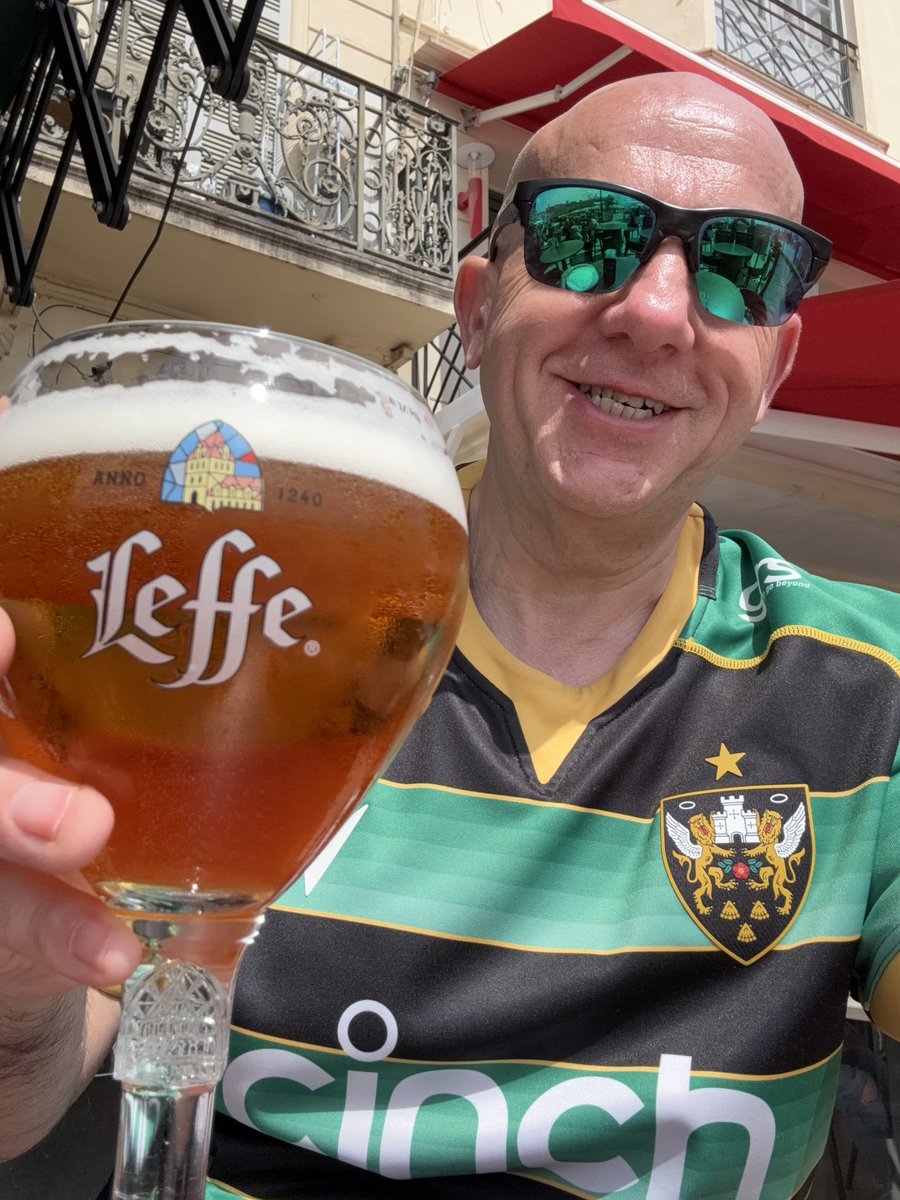 Crowtherrichard's tweet photo. Representing @SaintsRugby in France ahead of today’s Champion Cup match against Castres. #ComeOnYouSaints #ShoeArmy https://t.co/TE8xXzyZpb