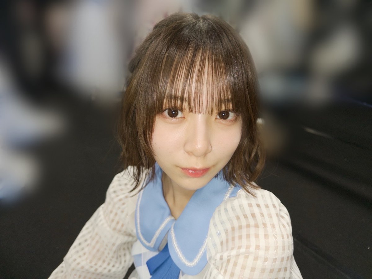 hinatazaka46's tweet photo. 【ブログ更新☀️ 渡辺莉奈】 あの煌めきを辿って https://t.co/y9gTENFfPF #日向坂46 #渡辺莉奈 https://t.co/BunS1yDF9l