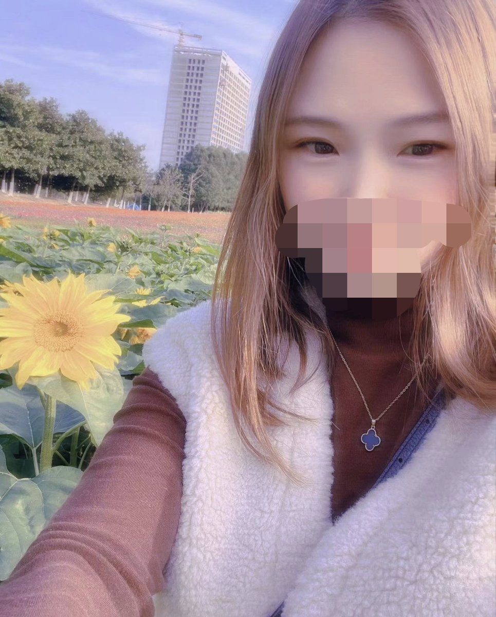 wlt9788's tweet photo. my  wife https://t.co/NULm9hp7vO