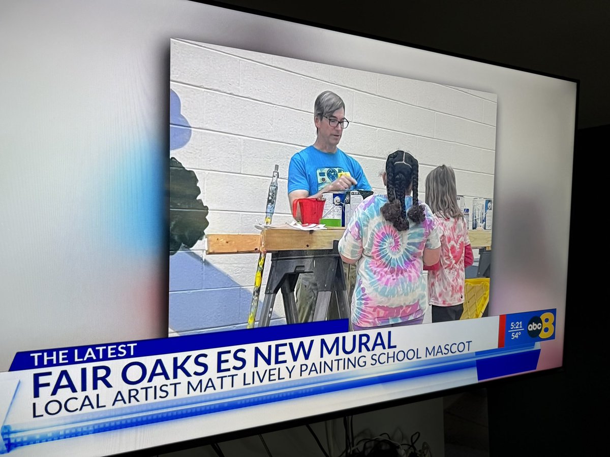 dabelt3's tweet image. Richmond artist Matt Lively transformed our gym with a stunning Cardinal mural this past week! Our student reporters had the amazing opportunity to ask Matt all about his artistic process and inspiration. We are absolutely in love with the new mural that brightens up our gym!