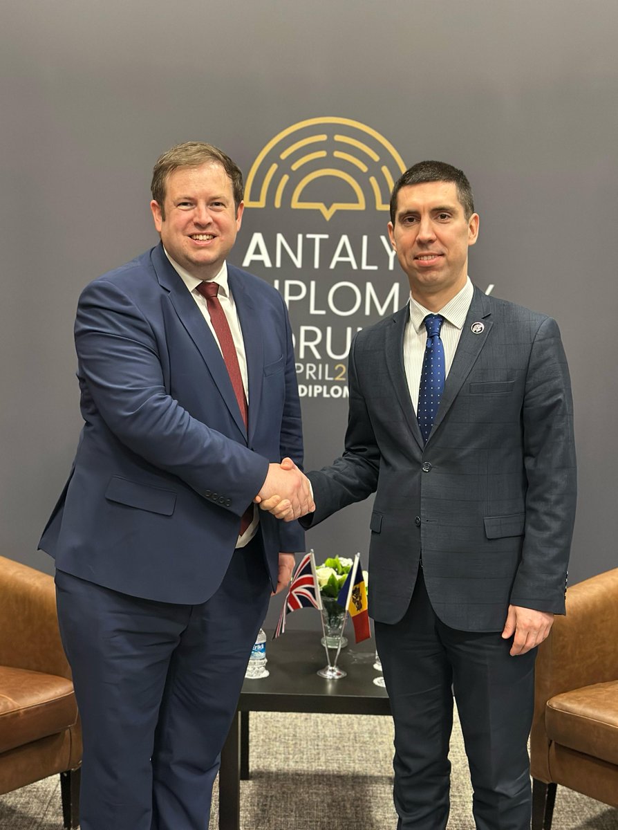 Mihai Popșoi (@mihaipopsoi) on Twitter photo 🇲🇩🇬🇧Pleased to meet UK Minister <a href="/SDoughtyMP/">Stephen Doughty MP</a> at #ADF2025.
We discussed the mutual recognition of driving licences — long awaited by our diaspora — and key priorities for the upcoming Moldova–UK Strategic Dialogue: democracy, rule of law & cybersecurity. 🇲🇩🇬🇧Pleased to meet UK Minister <a href="/SDoughtyMP/">Stephen Doughty MP</a> at #ADF2025.
We discussed the mutual recognition of driving licences — long awaited by our diaspora — and key priorities for the upcoming Moldova–UK Strategic Dialogue: democracy, rule of law & cybersecurity.