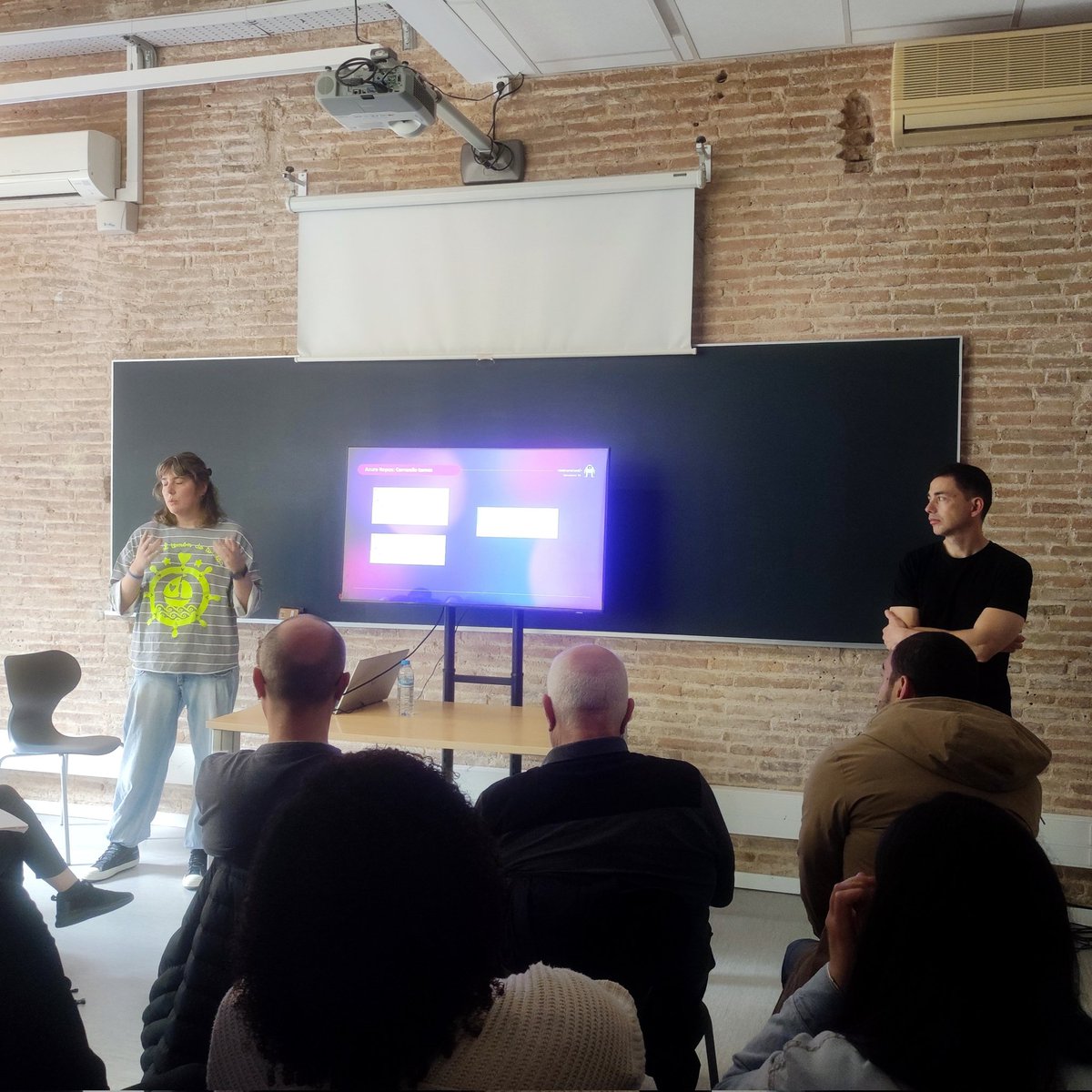 Alba Catoira y <a href="/leomicheloni/">Leonardo Micheloni</a> presentan 💻  Iniciándote en DevOps: Un proyecto para principiantes.

<a href="/netcoreconf/">netcoreconf</a> Barcelona 2025

#Tokiota #NetCoreconf #ChangeTheCode
