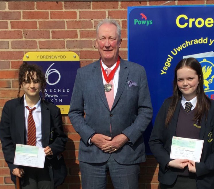 montsoc's tweet photo. V well done  @NewtownHS_NYC  @LlanidloesHS for your success in our English writing competition. The prize-winning entries are fabulous and can be read https://t.co/aj8hePttFC. Many thanks to all learners who participated in the competition. https://t.co/5wSwGYjhWs
