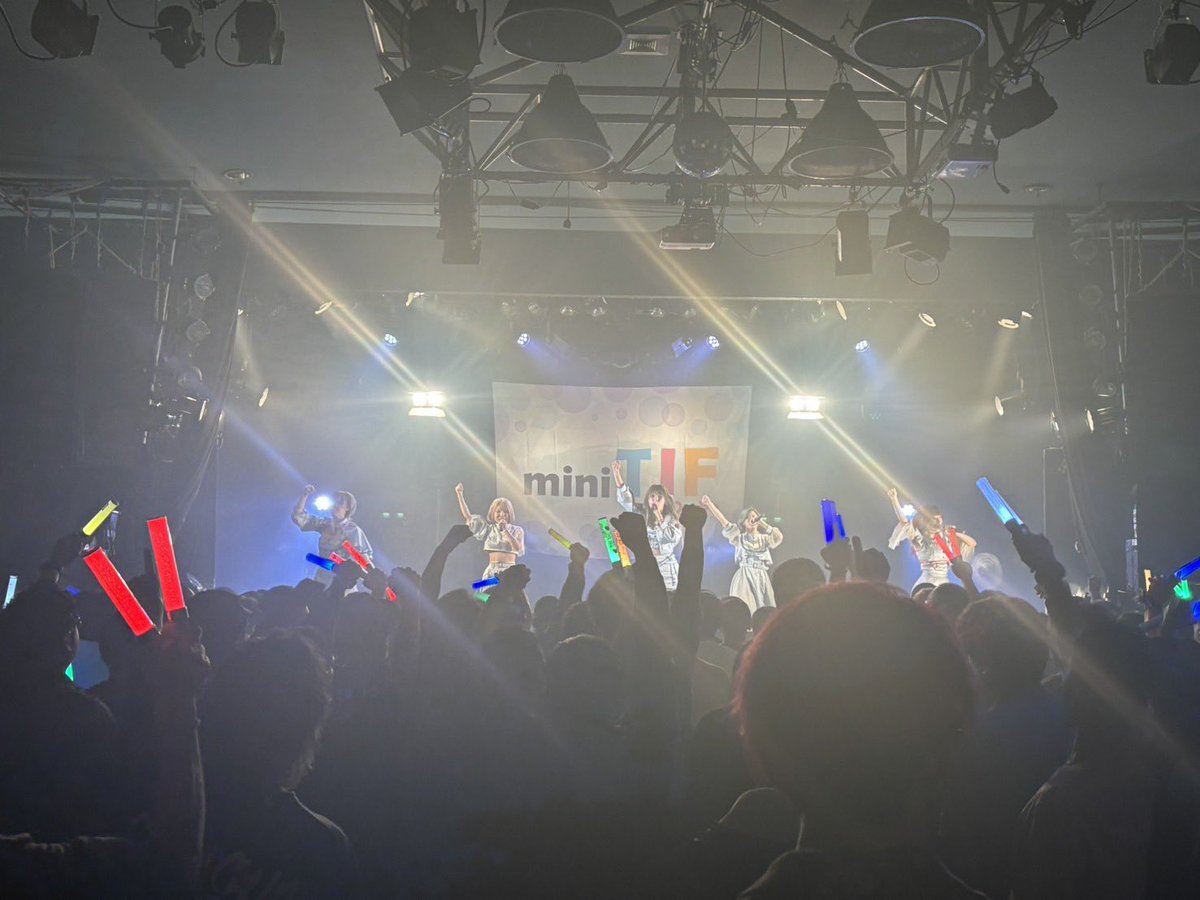 mkt_srd's tweet photo. 今日の
神薙-時うさぎ- は 
より一層とかっこよかったです✨
汗だくで叫んで喉ガサガサなりました笑
すっげーすっげー 楽しかった
この先もっとでかいステージで見たいね😉
  
mini TIF in Osaka vol.11 1部
神薙-時うさぎ- お疲れ様でした〜！ https://t.co/EQeuskOhhK