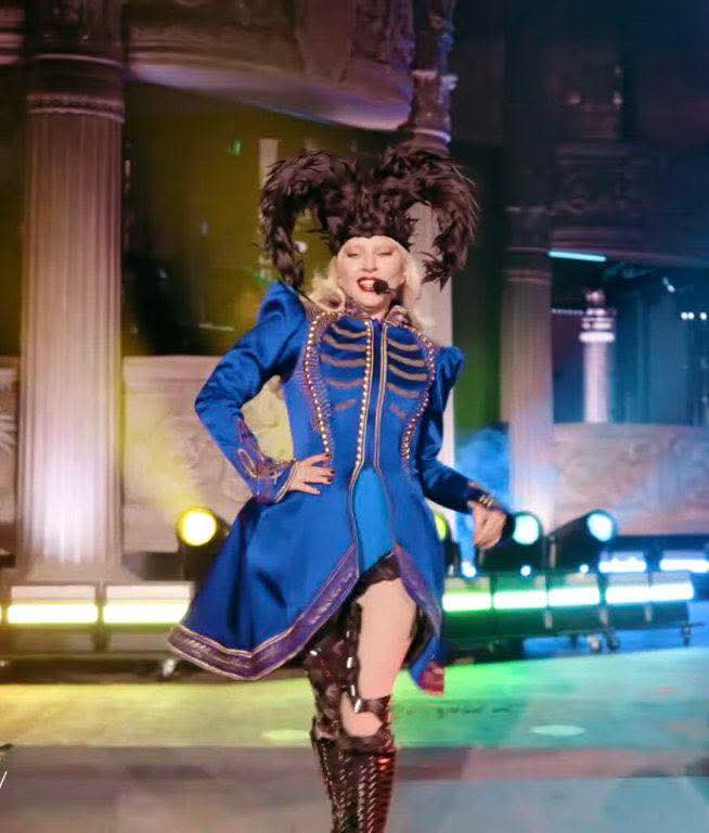 MundoTv8's tweet photo. Lady Gaga demostró en Coachella que es la máxima artista pop de esta década, nos dio un show de calidad.
#LADYGAGA https://t.co/9TRMVeTOZy