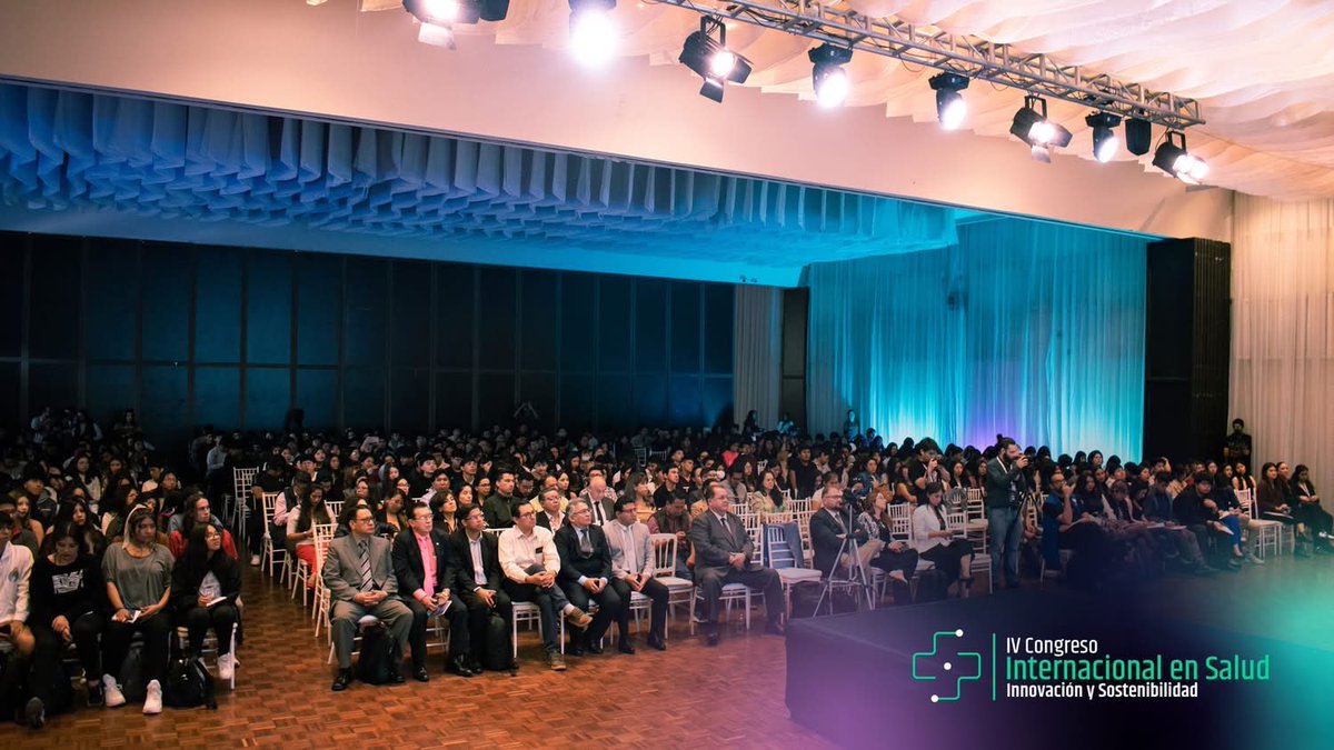 UnifranzBolivia's tweet photo. 🏥🌐Algunas imágenes del #CongresoInternacionalDeSaludUnifranz2025, con presencia de expertos nacionales e internacionales.
Conoce los detalles en: https://t.co/SQnPNPgZDj

#Unifranz #InnovaciónEnEducación #InnovaciónEnSalud https://t.co/rczSyxFdGO