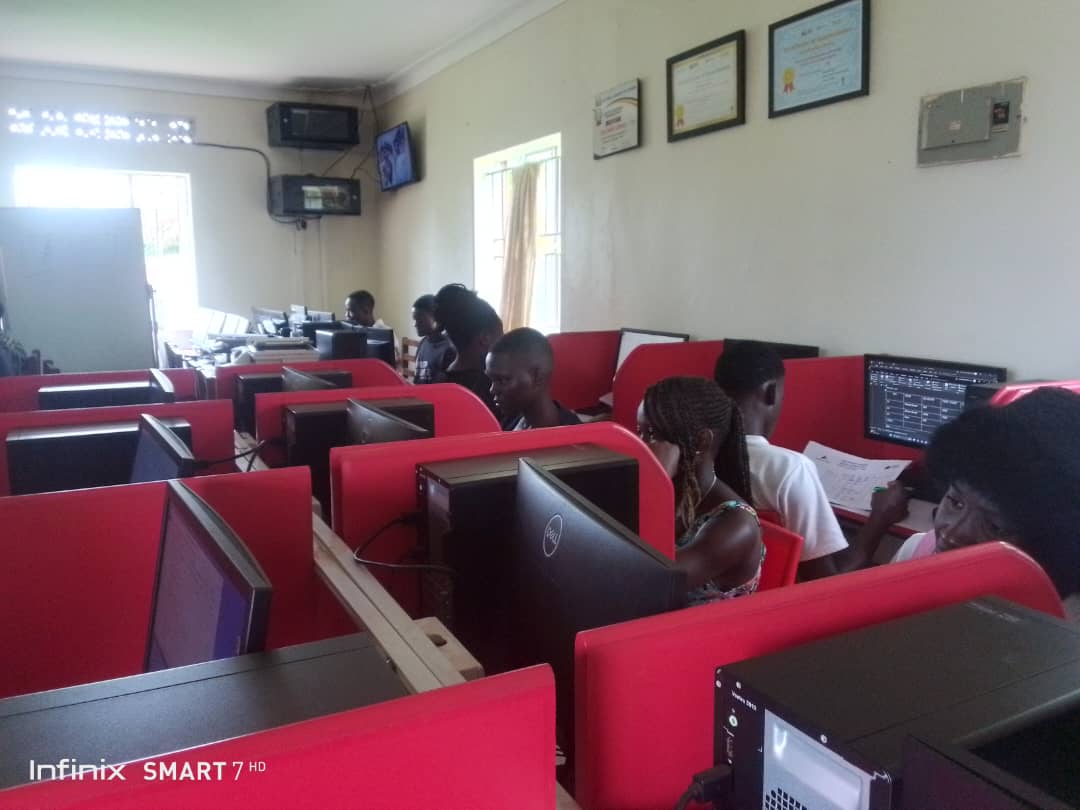 LiraPublicLib's tweet photo. We are impacting lives one at a time, our April ICT class full to capacity as youth takes it serious to learn basic computer skills which is a must have in this digital generation. 
Credit to @okwangaoscar1 https://t.co/p1UBfDMKdi
