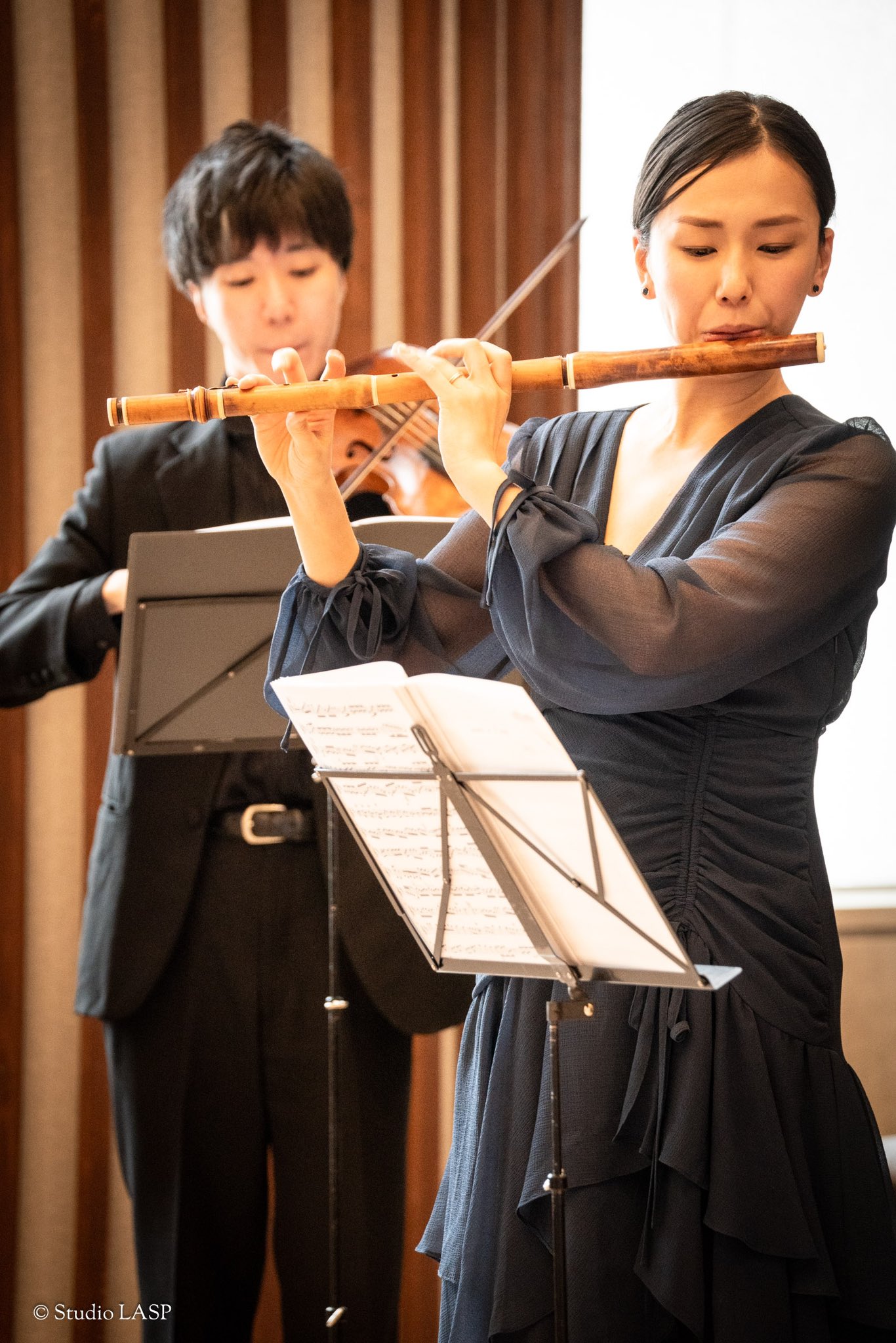 プロの竹笛 横笛楽器を演奏する竹笛プロのフルート(G key) （竹