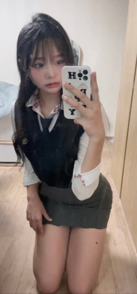 knkn4141's tweet photo. 민주랑 붙여뜰사람?
ㄹㅇ qunminu 
#구닝 #상납 #붙여대결 #연능 #사정관리 #붙여 #검열 #지인 #지인상납 #ㅈ올 #좆올 #얼싸 https://t.co/T4q8KJZtoS