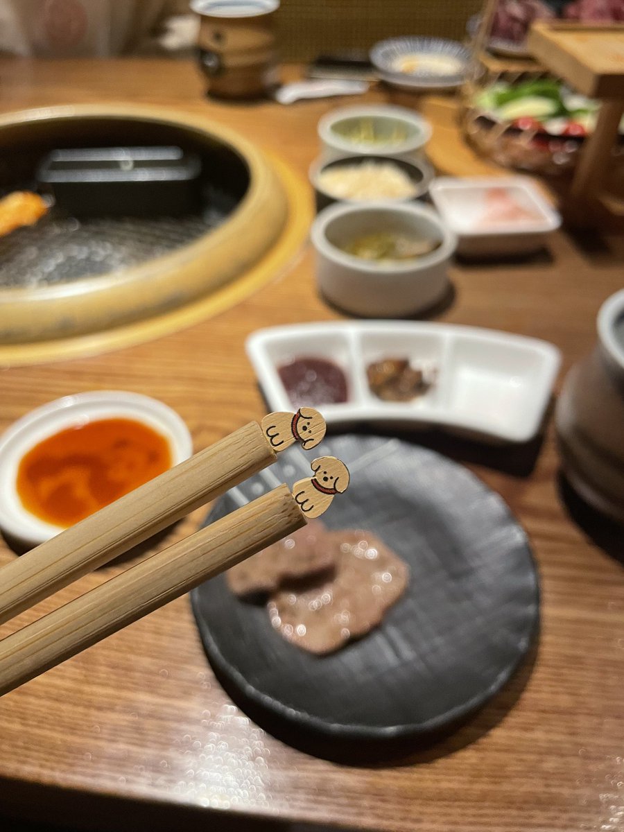 UltimateKamy's tweet image. Awww this is the cutest chopstick that I&apos;ve ever seen xD