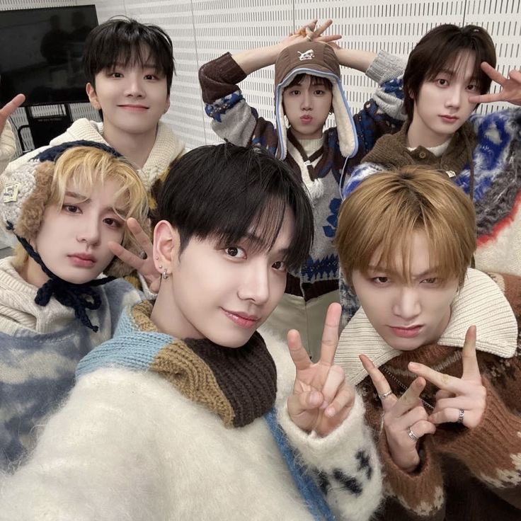 pagetsan's tweet image. who i think ur #bnd bias would be based on ur #txt bias ! 🩵 (a thread)