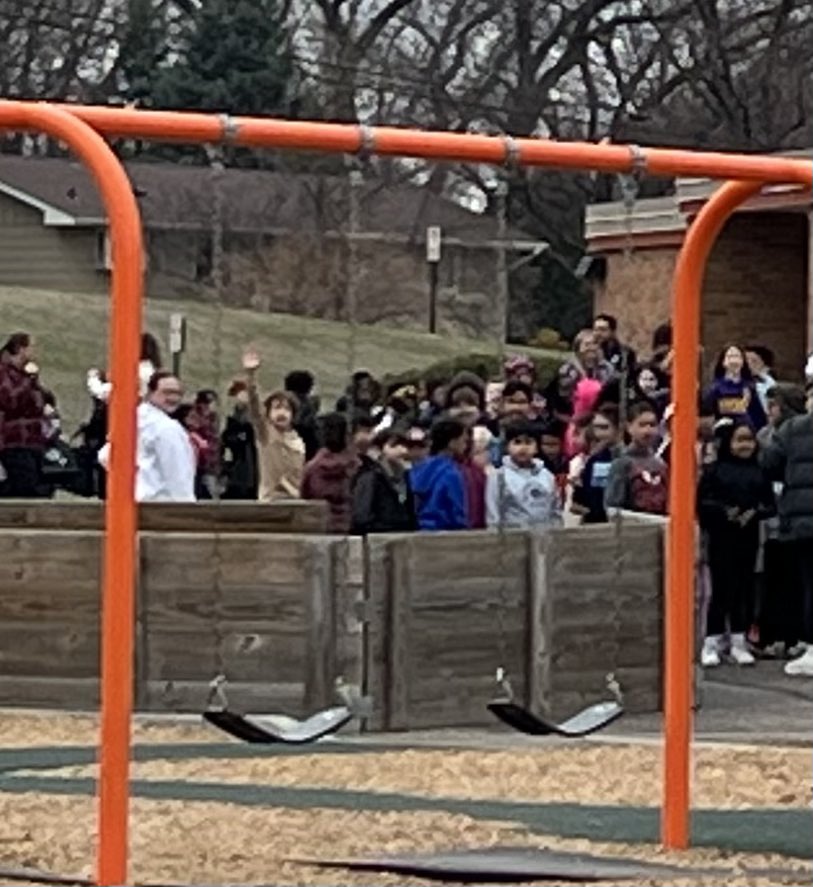 Hi Everyone,

Another day of giving to Kids everywhere with the Minnesota Vikings!!!

I had the privilege to work with CJ Ham of the Minnesota Vikings and Xcel Energy in helping to have a day of fun with kindergarten through 5th grade kids

Go Vikings!
Go Xcel Energy!
Go Storm!