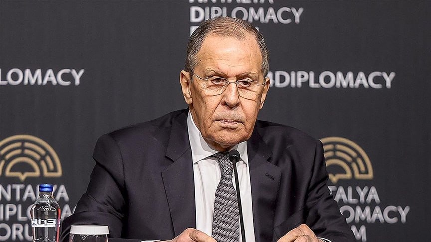 TURKINFORM (@turkinformmedya) on Twitter photo Rusya Dışişleri Bakanı Sergey Lavrov:
📌Avro-Atlantik toplumunun yeni bir savaşa hazırlandığını görüyoruz. Almanya, Fransa ve Britanya bunun tam merkezinde.
<a href="/AntalyaDF/">Antalya Diplomacy Forum</a> #meet4diplomacy #ADF2025 #ADFTalks Rusya Dışişleri Bakanı Sergey Lavrov:
📌Avro-Atlantik toplumunun yeni bir savaşa hazırlandığını görüyoruz. Almanya, Fransa ve Britanya bunun tam merkezinde.
<a href="/AntalyaDF/">Antalya Diplomacy Forum</a> #meet4diplomacy #ADF2025 #ADFTalks