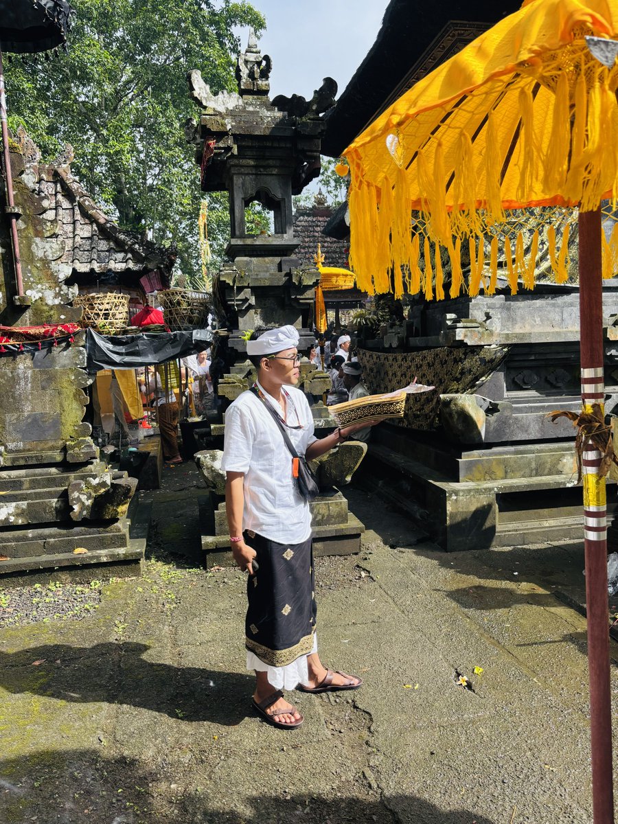 putuantha_'s tweet photo. Purnama Kedasa 🙏 https://t.co/6LBWh0r4U4