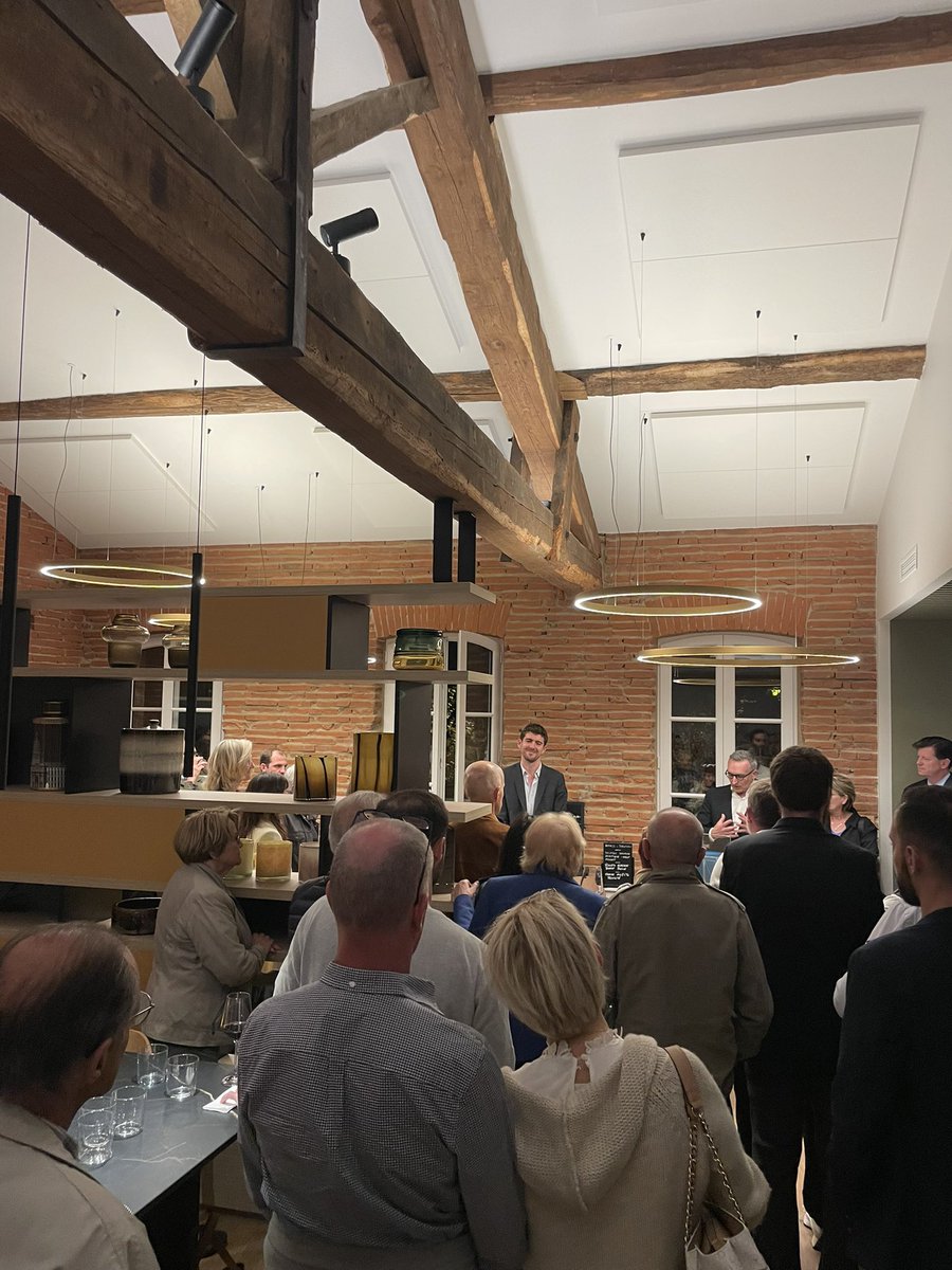 🚀À Fronton, jeudi soir, <a href="/clement_tonon/">Clément Tonon</a> a brillé par son discours simple et percutant, un propos dense et généreux. Le courage de la clarté était au rendez-vous, ouvrant des pistes de réflexion essentielles pour l'avenir. Merci pour ce moment, merci <a href="/CavagnacH/">hugo cavagnac</a> !