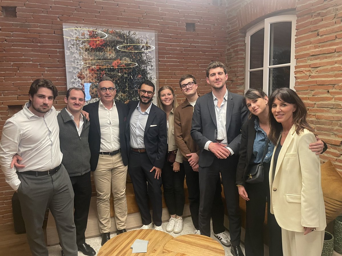 TlseMHorizons's tweet photo. 🚀À Fronton, jeudi soir, @clement_tonon a brillé par son discours simple et percutant, un propos dense et généreux. Le courage de la clarté était au rendez-vous, ouvrant des pistes de réflexion essentielles pour l'avenir. Merci pour ce moment, merci @CavagnacH ! https://t.co/OIs8b1rZeG