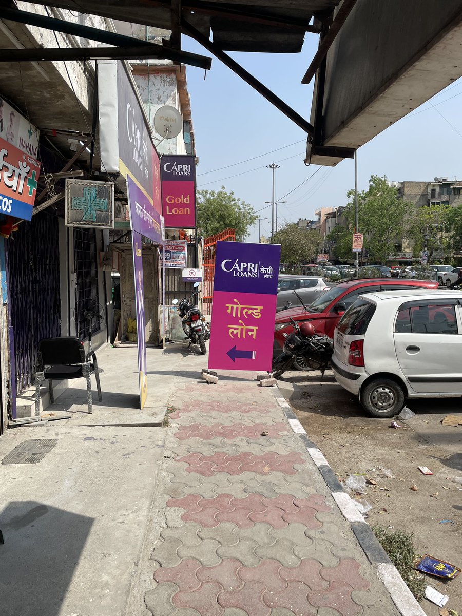 RahulSinghal107's tweet photo. @MCD_Delhi U didn’t tel us dat u sold footpath to @CapriGlobalCap but we saw it.Would request citizens to park thier bike on footpath like Capri loans
@CapriGlobalCap when did you bought footpath from MCD. DL4SDF5578 https://t.co/a2nvjlQMVH