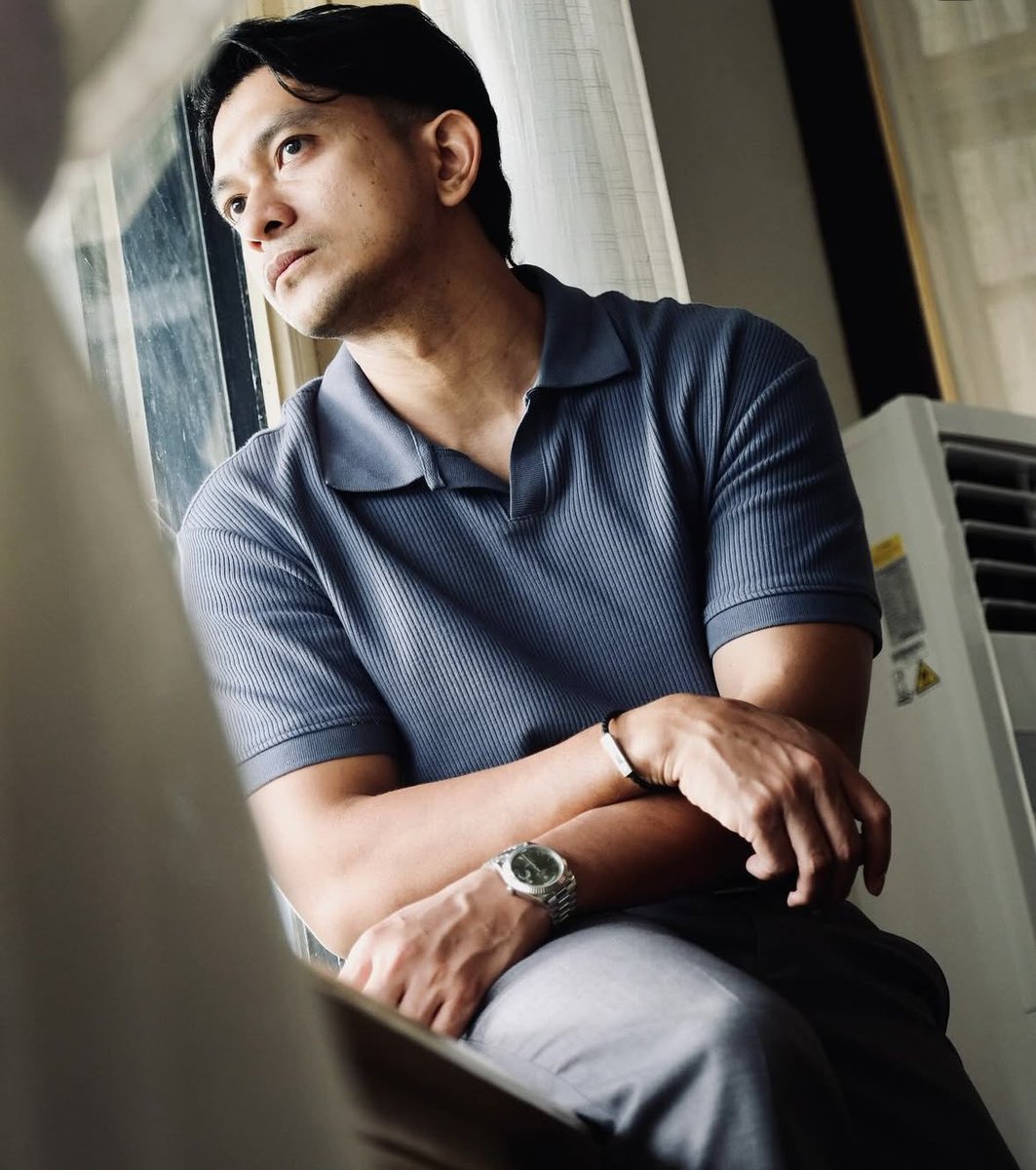 Shukri Yahaya is getting his due with #BloodBrothers . He was absolutely outstanding and shines well in every scene. The way he flipped the knife was stunning tho. 🔥🔥✨✨