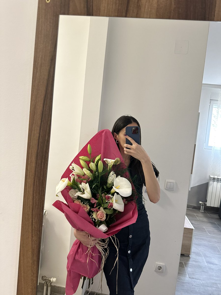 🌸