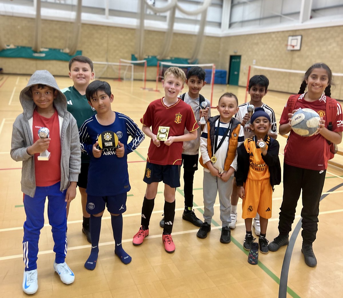 Sporttiersltd's tweet photo. This week marked two years of Sporttiers Football Holiday Camps - and it was a vibe. Our camp days are carefully designed to ensure all kids are challenged during the holidays - with their football, fitness and knowledge of the game. #footballcamps https://t.co/5aM3rU5EBa