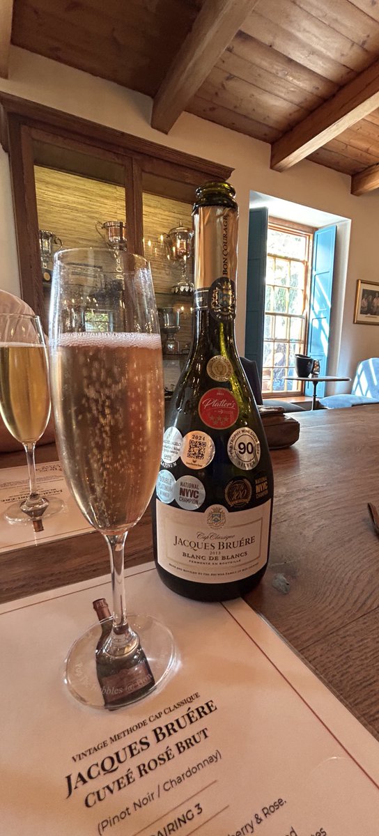 nichola_anne's tweet image. #BonCourage 
MCC Bubbly and Nougat tasting 
#RobertsonWineValley