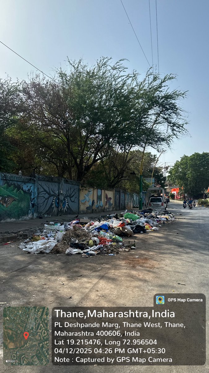 SanmayKhade's tweet photo. Thane's streets aren't garbage bins so why are we living like they are? Waste is everywhere. Zero management. Zero shame. Do we need to swim through filth before someone wakes up? Stop sleeping, authorities. We're not trash, our city isn't either.@mieknathshinde @TMCaTweetAway https://t.co/d2HMlioQug