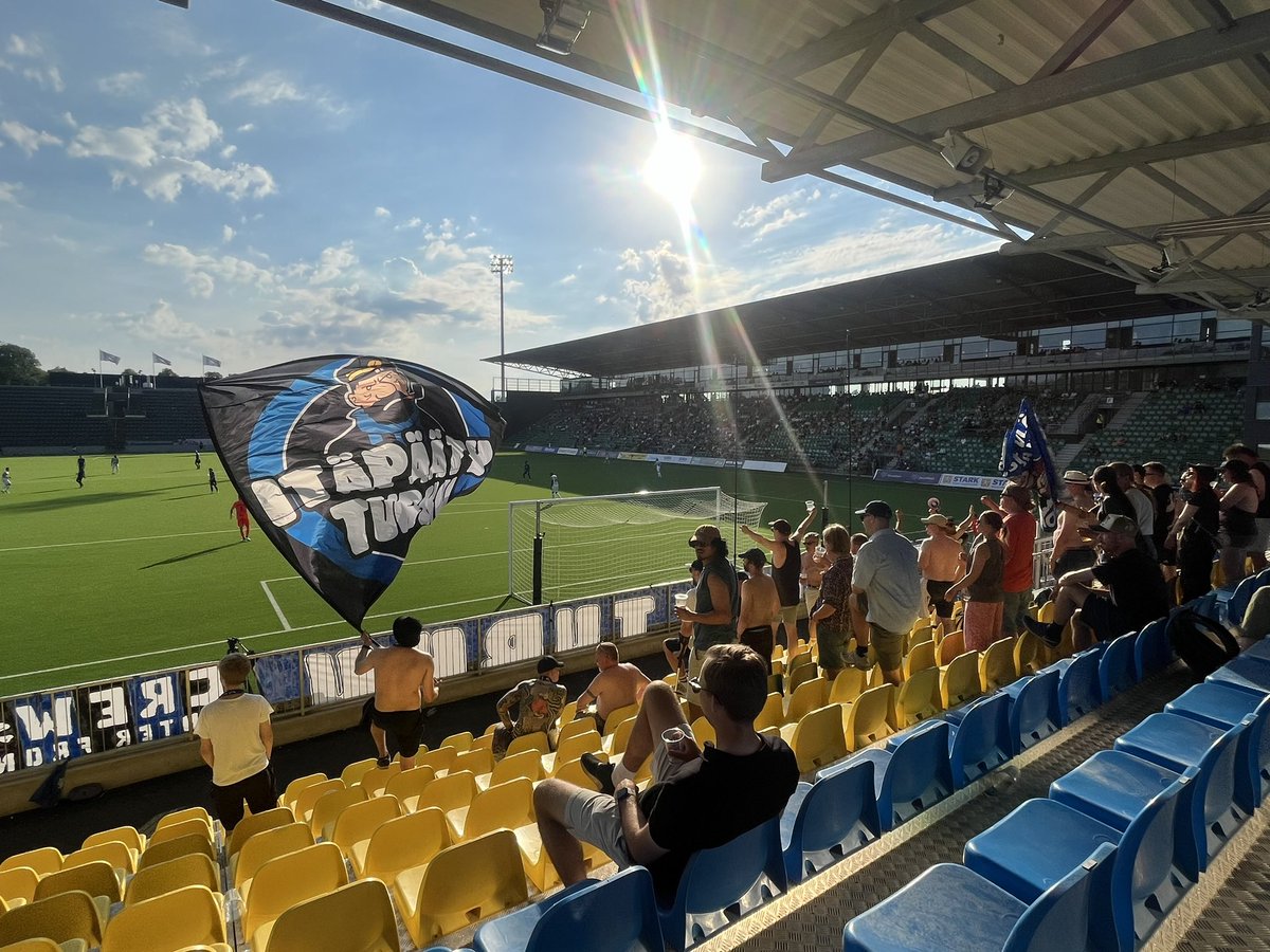 Aurinkoinen ilta luvassa! Ei muutako nokka kohti Veritas Stadionia💙🖤 #fcinterturku #veikkausliiga