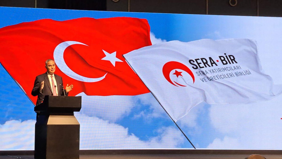sururicorabatir's tweet photo. Bugün Sera-Bir Derneği tarafından düzenlenen Modern Seracılık Zirvesi'ne katılarak sektör temsilcileri ve üreticilerle bir araya geldik.

Tarımda teknoloji, verimlilik ve sürdürülebilirlik temelinde atılacak her adım, ülkemizin gıda güvenliği ve ekonomik kalkınması için büyük önem taşıyor. Bu anlamda, seracılığın güçlenmesi, üreticilerimizin desteklenmesi modern tarımın geleceği adına umut verici bir vizyon ortaya koyuyor.

Başta Sera-Bir Yönetim Kurulu Başkanı Onur Girdap olmak üzere, emeği geçen herkese teşekkür ediyorum.