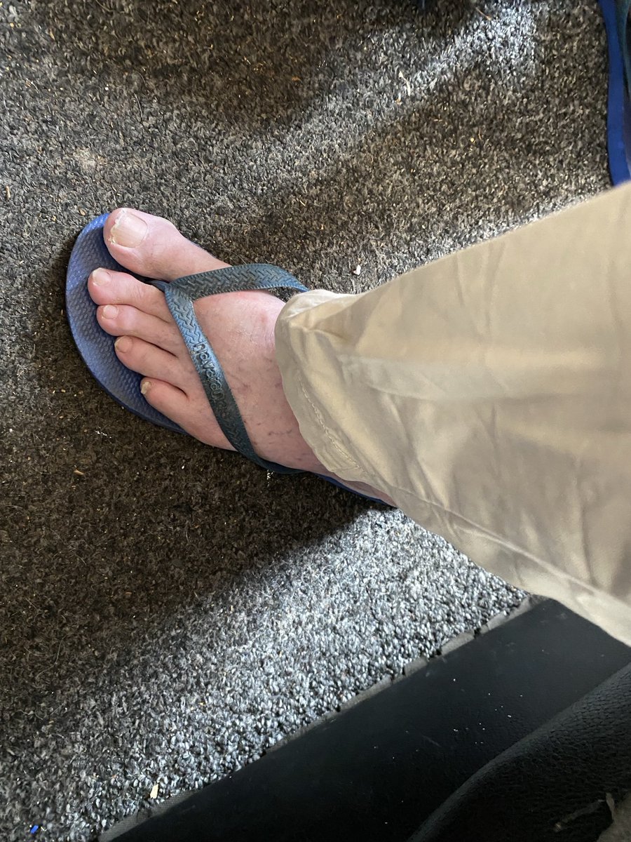 LDesesperes's tweet photo. @HugoFluendy came to my gaff wearing these. Should I ban him? #FlopFlips #Gay https://t.co/ZcYMqQMUVQ