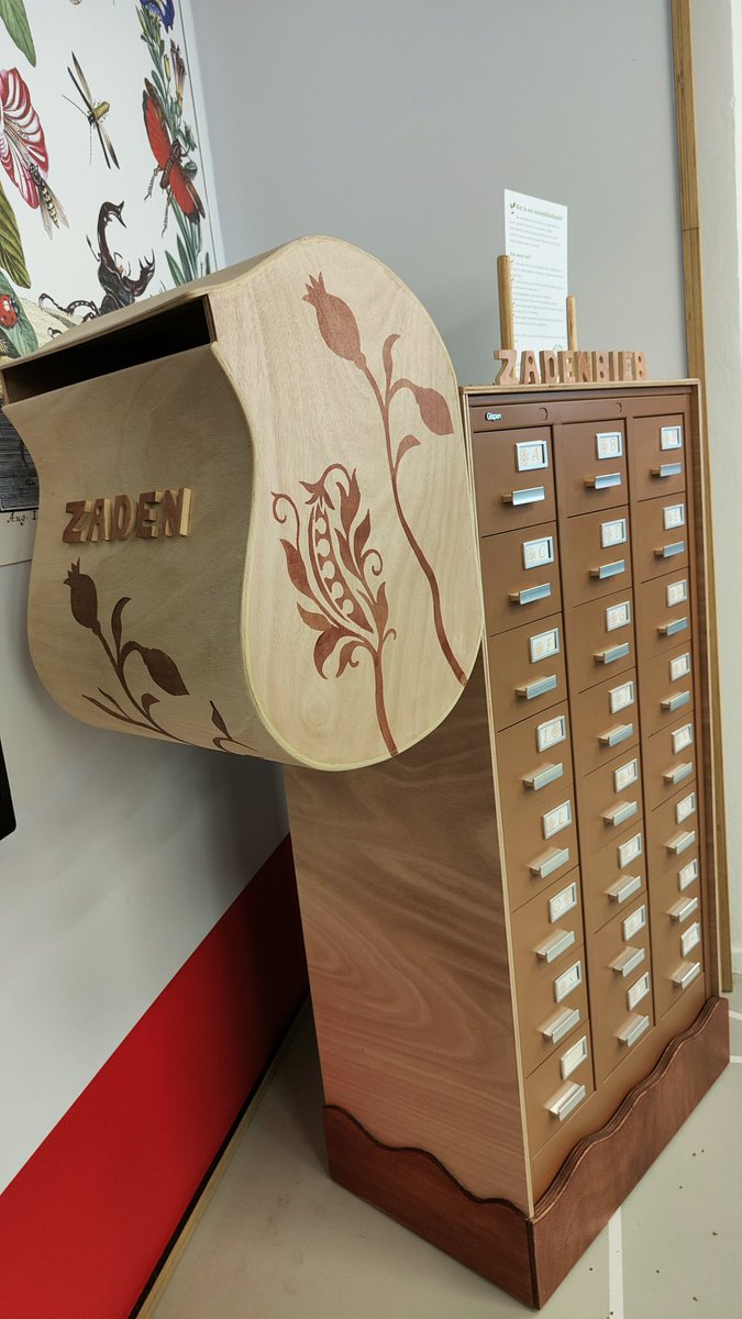 RaymondAarsman1's tweet photo. Naast de bibliotheek is er nu ook een permanente 'Zadenbieb' geopend, om zaden te geven, ruilen of mee te nemen, in de Chocoladefabriek in #Gouda 🌾🌱🌿🌲 https://t.co/WpvUtLI0hs