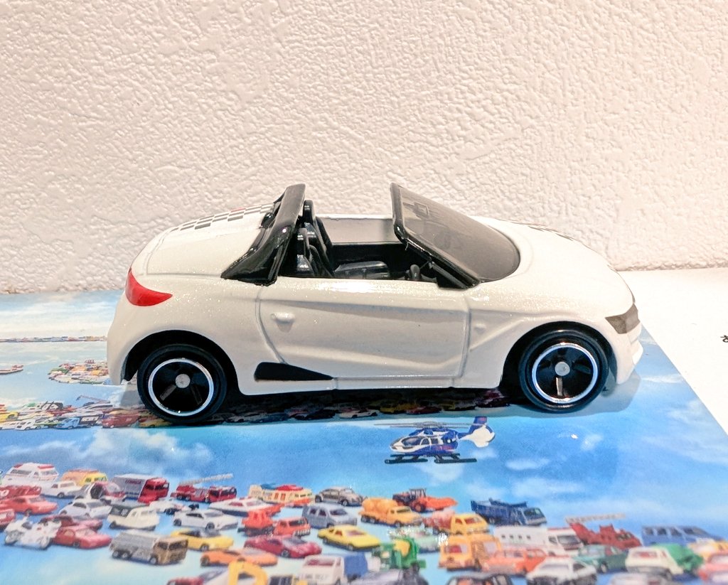 zamuseum's tweet photo. トミカ　トイザらスオリジナル
ホンダ　S660
カスタマイズデザイン仕様

#トミカ 
#今日のトミカ 
#tomica
#Honda
#minicar
#TAKARATOMY https://t.co/cFuM1vHNqq