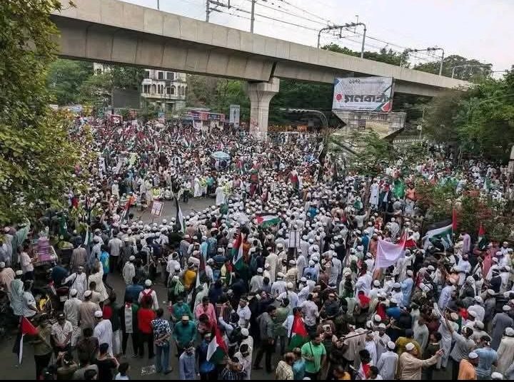 My Bangladesh❤️‍🩹
Oh GAZA, We love you
We stand with you❤️‍🩹🇵🇸🇧🇩
#FreePalestine